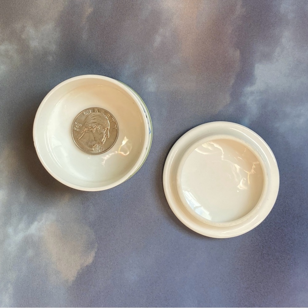 Vintage Bluebell fine bone china trinket jewelry pill box keepsake - Picture 4 of 5